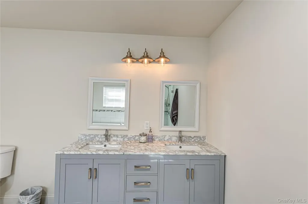 456 Pine Acres Boulevard Brightwaters NY 11718