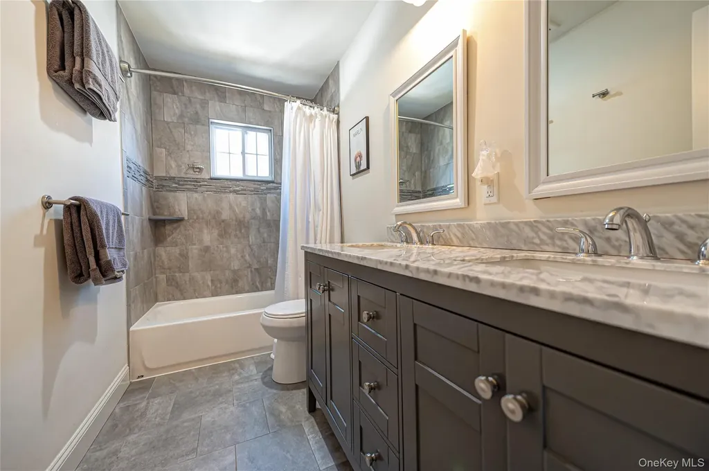 456 Pine Acres Boulevard Brightwaters NY 11718