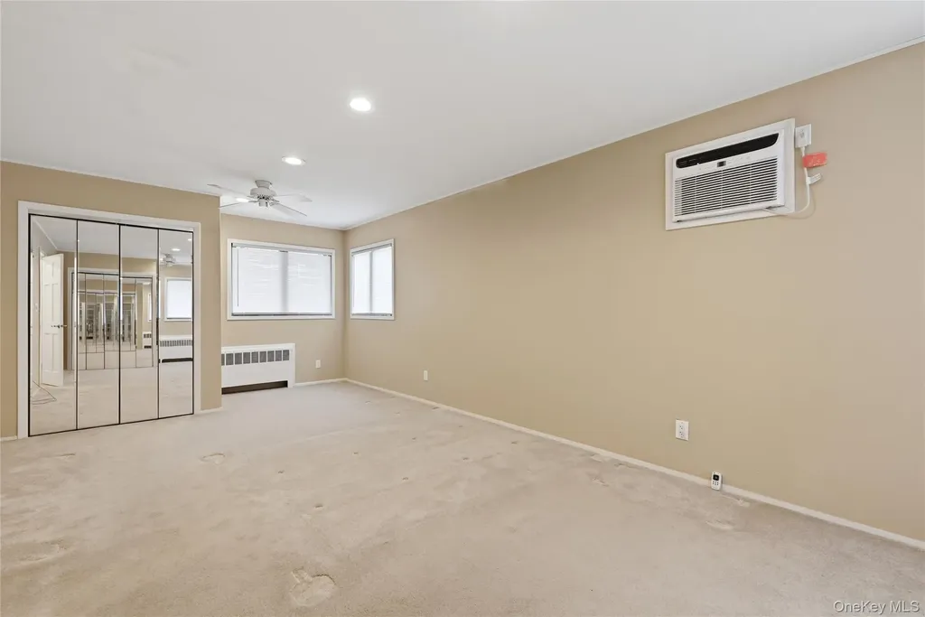 22 Randal Drive Bethpage NY 11714