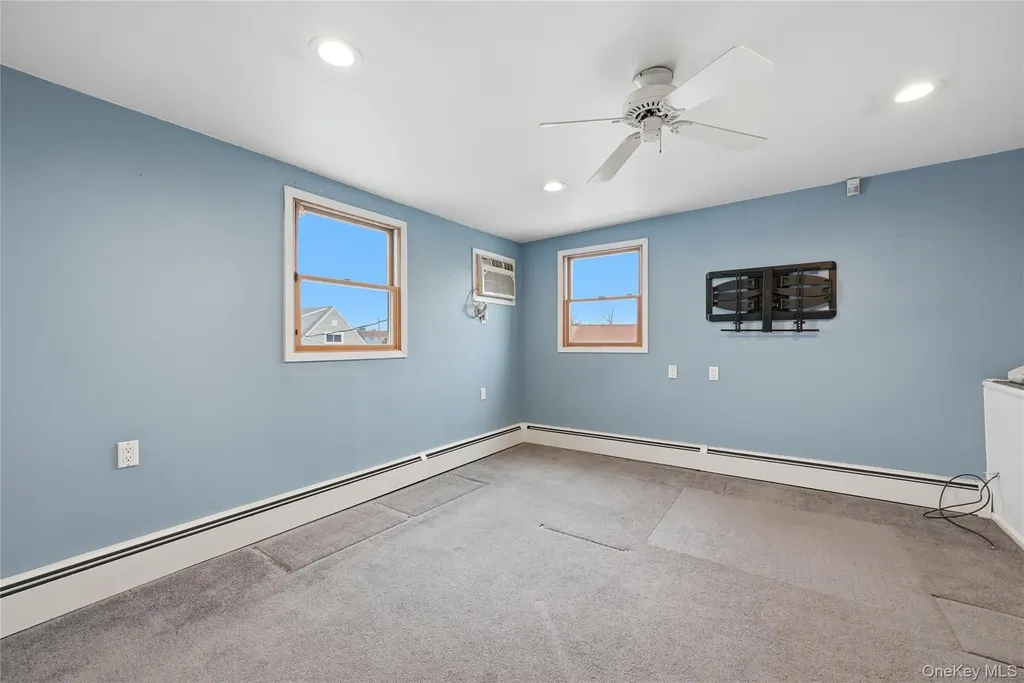 22 Randal Drive Bethpage NY 11714