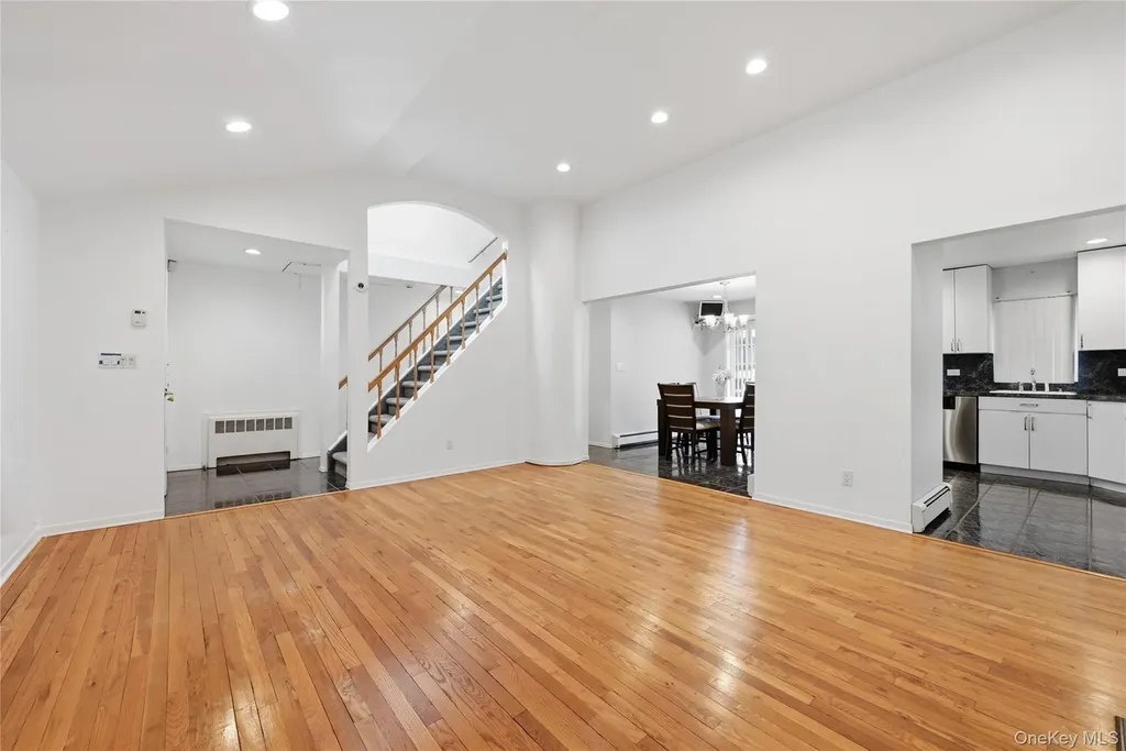 22 Randal Drive Bethpage NY 11714