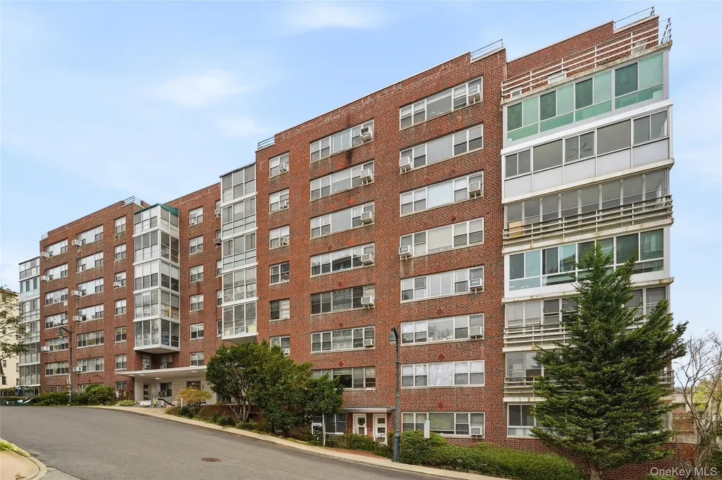 2 Washington Square Larchmont NY 10538