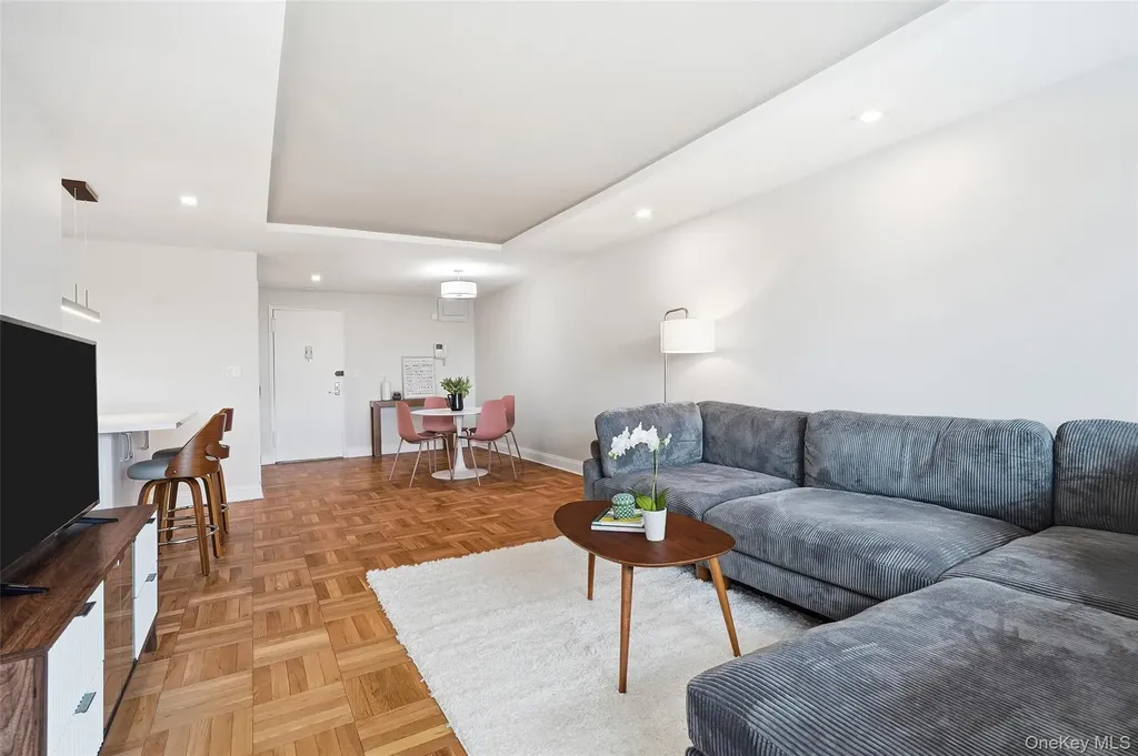 2 Washington Square Larchmont NY 10538