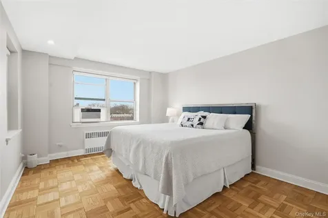 2 Washington Square Larchmont NY 10538