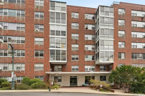 2 Washington Square Larchmont NY 10538