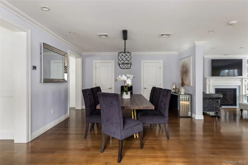15496 Riverside Drive Whitestone NY 11357