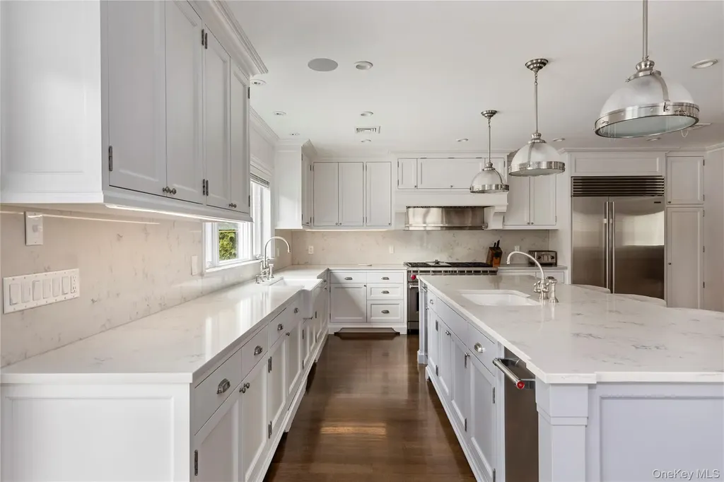 15496 Riverside Drive Whitestone NY 11357