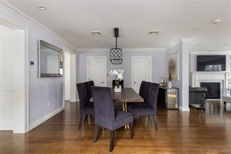 15496 Riverside Drive Whitestone NY 11357