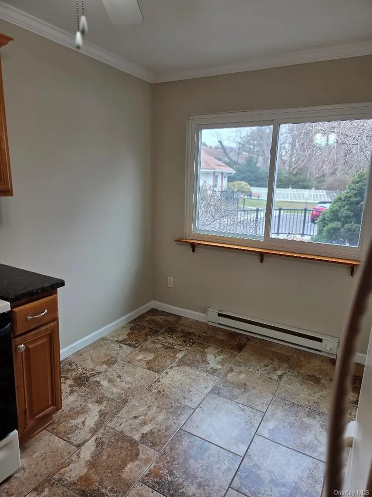 40-171 W 4th Street Patchogue NY 11772