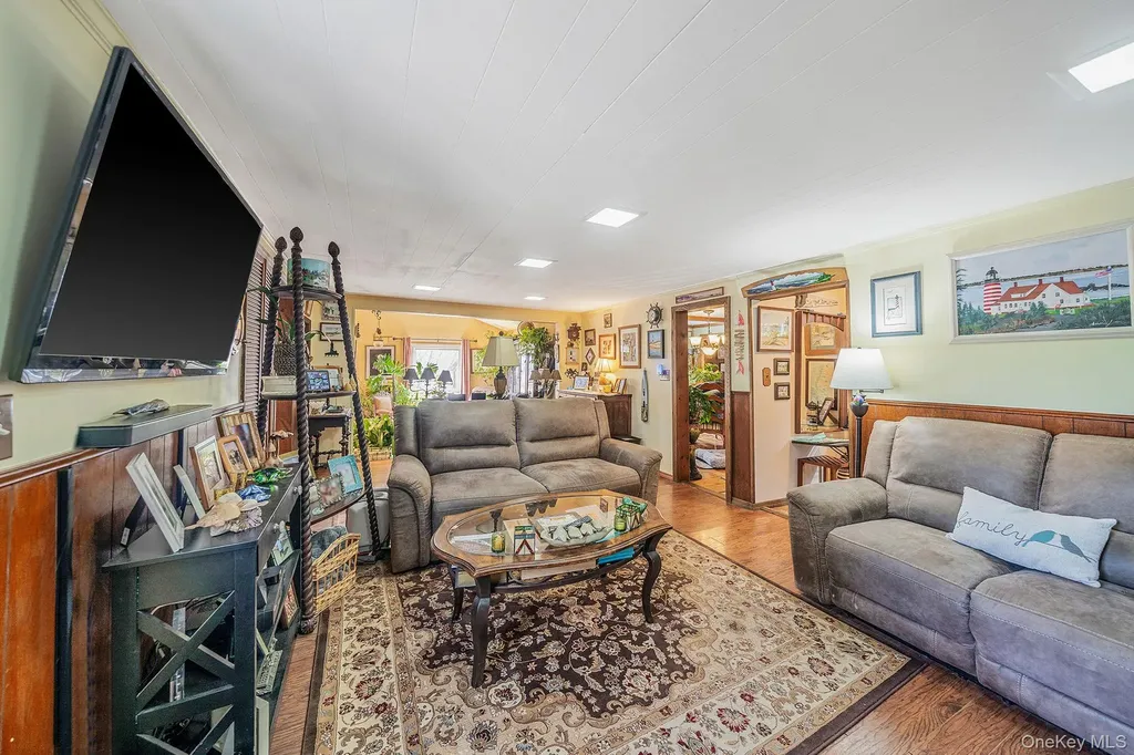 43 Wiggins Avenue Patchogue NY 11772
