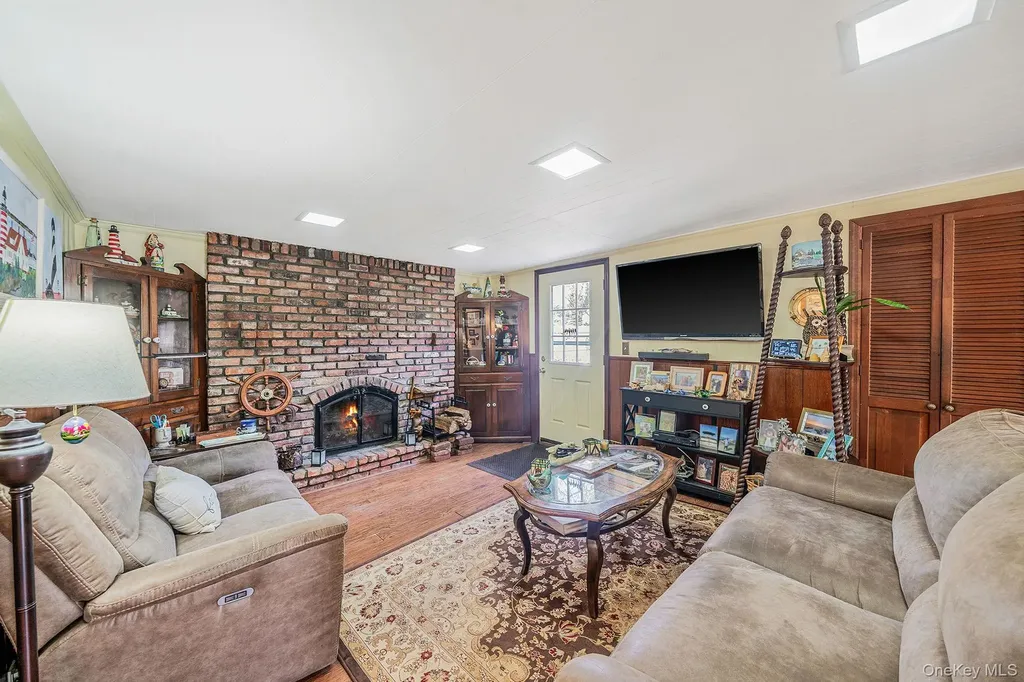 43 Wiggins Avenue Patchogue NY 11772