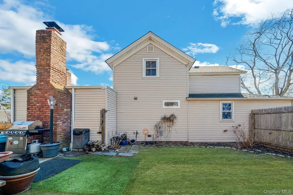43 Wiggins Avenue Patchogue NY 11772