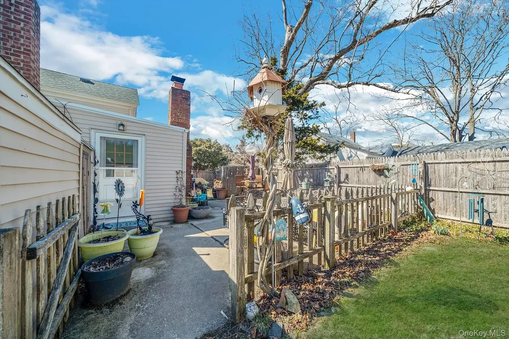 43 Wiggins Avenue Patchogue NY 11772