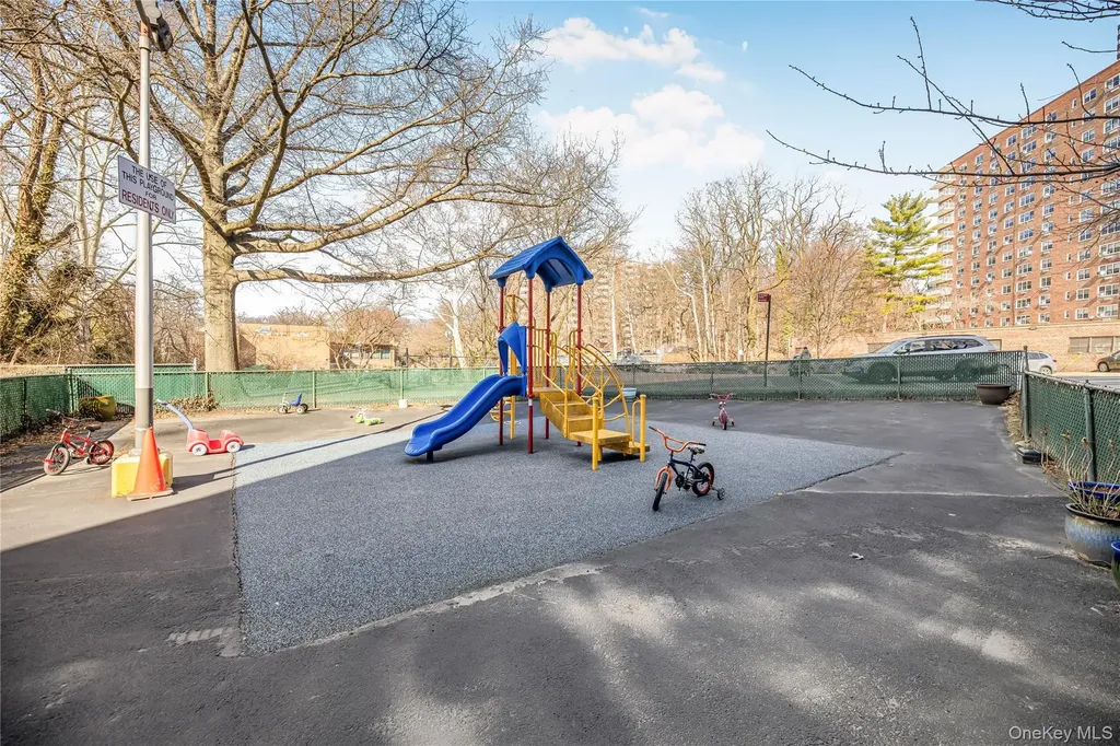 3901 Independence Avenue Bronx NY 10463