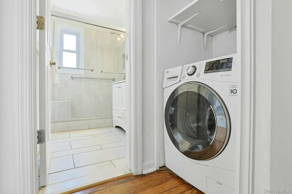 9 Robins Crescent New Rochelle NY 10801