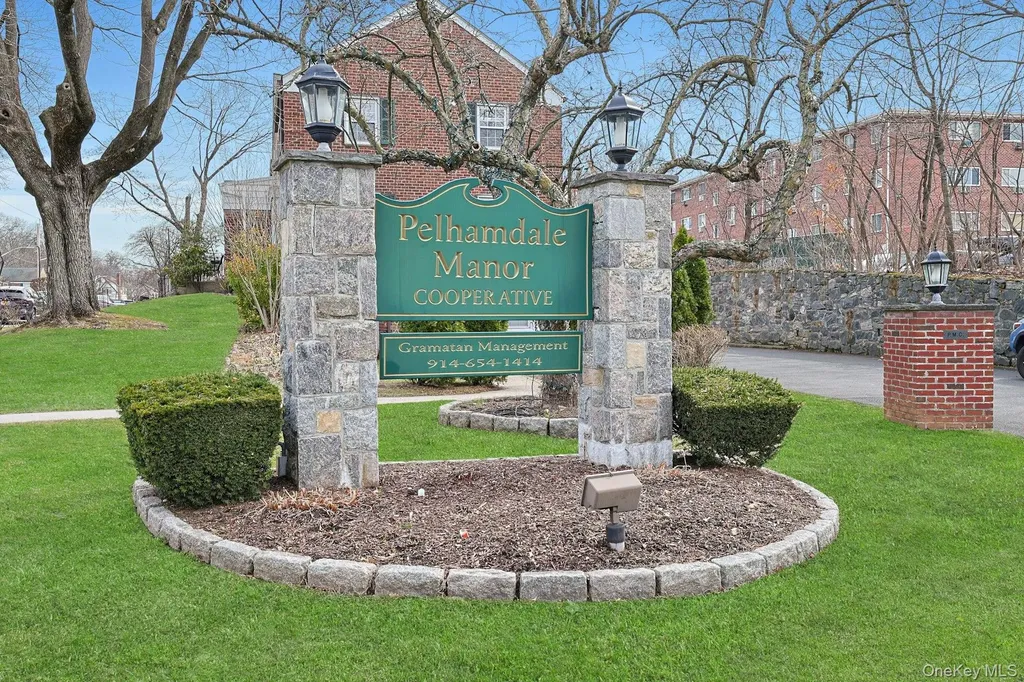 9 Robins Crescent New Rochelle NY 10801