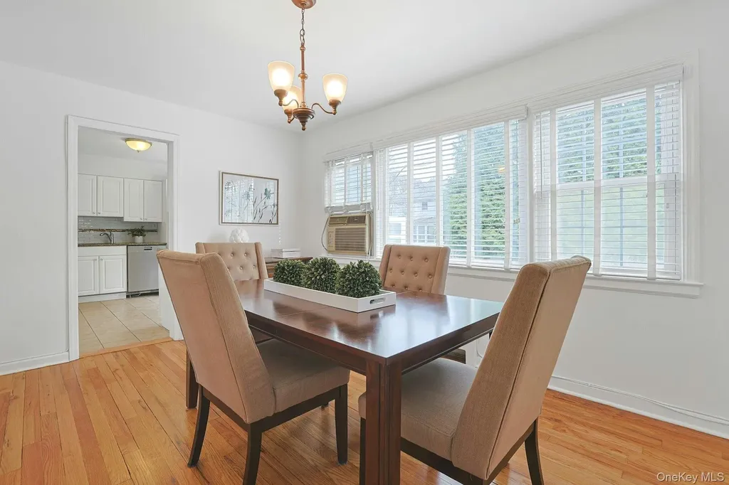 9 Robins Crescent New Rochelle NY 10801