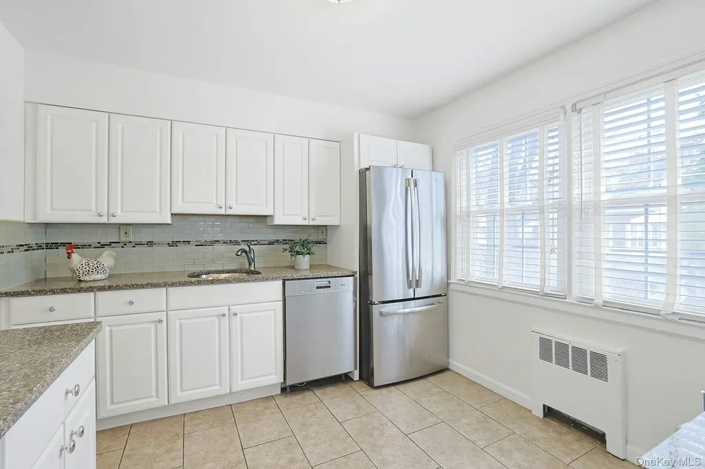 9 Robins Crescent New Rochelle NY 10801