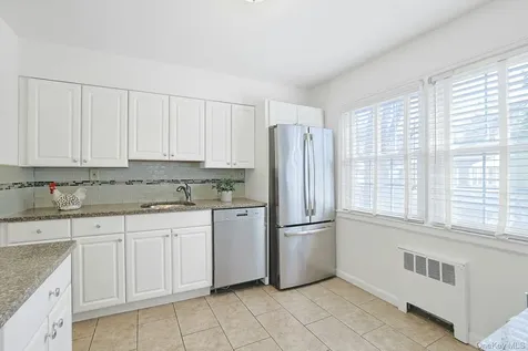 9 Robins Crescent New Rochelle NY 10801