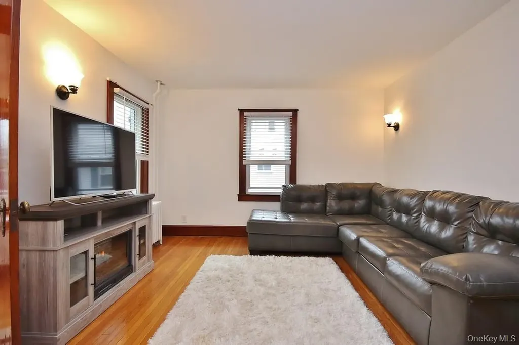 195 Rockledge Avenue Buchanan NY 10511
