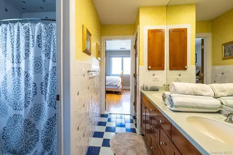 122 Mclain Street Bedford Corners NY 10549