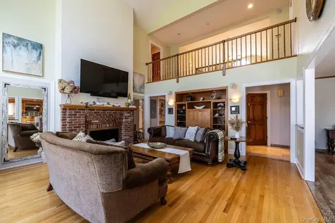 122 Mclain Street Bedford Corners NY 10549