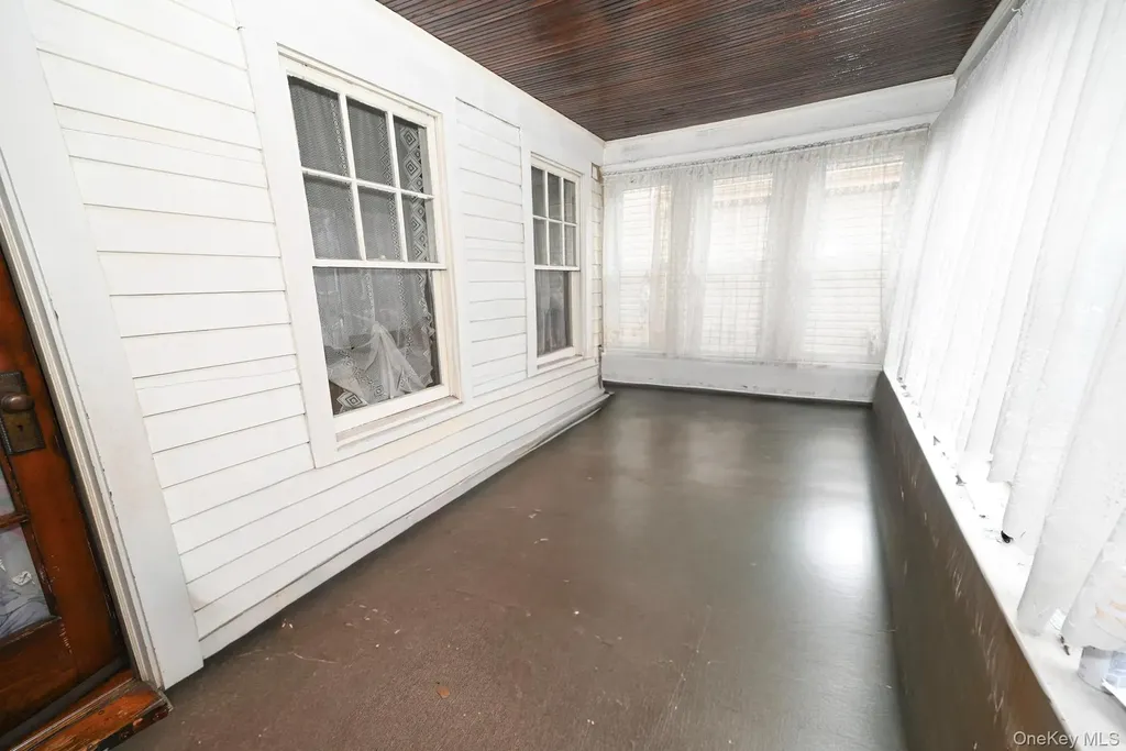 7025 71st Place Glendale NY 11385