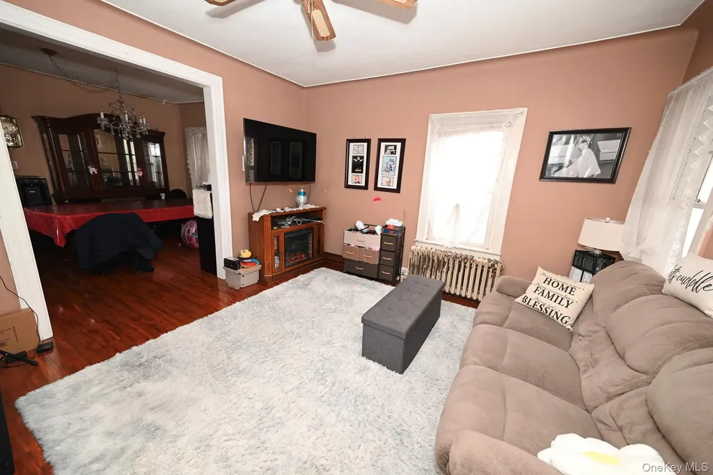 7025 71st Place Glendale NY 11385