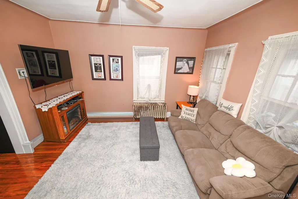 7025 71st Place Glendale NY 11385