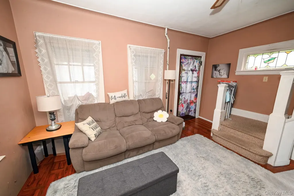 7025 71st Place Glendale NY 11385
