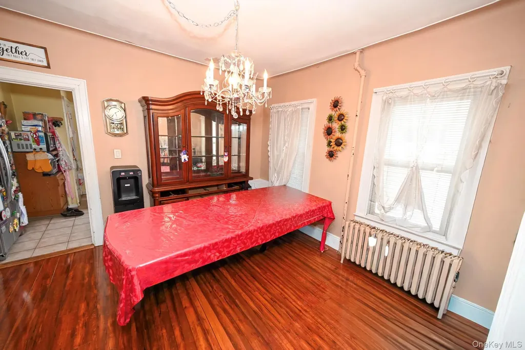 7025 71st Place Glendale NY 11385