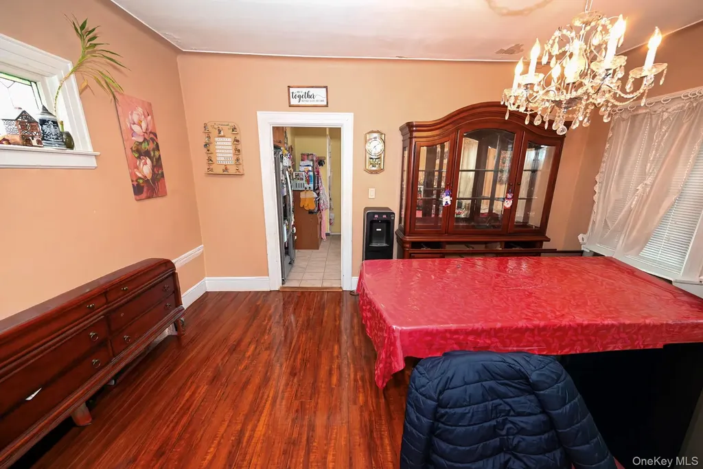 7025 71st Place Glendale NY 11385