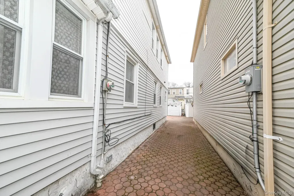 7025 71st Place Glendale NY 11385