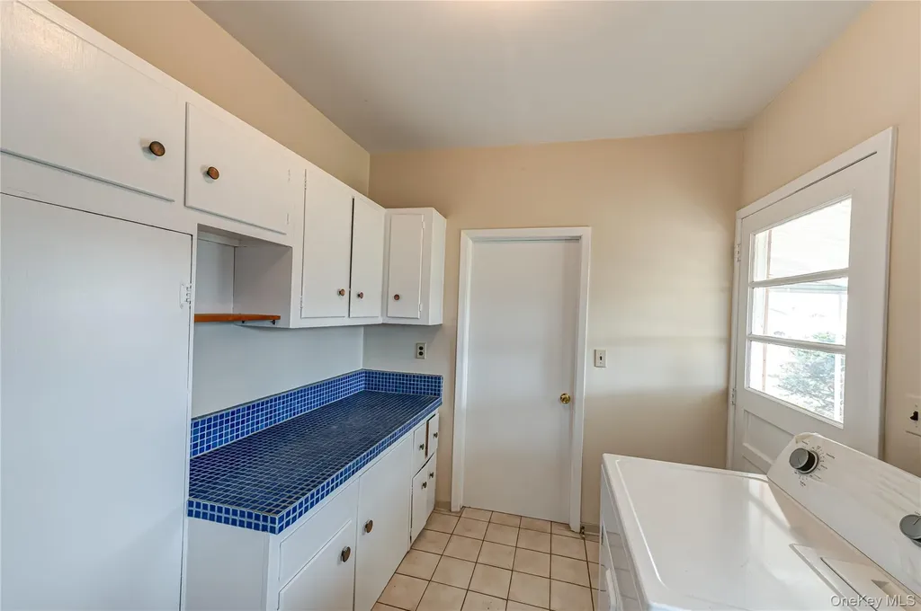 855 Pease Lane West Islip NY 11795