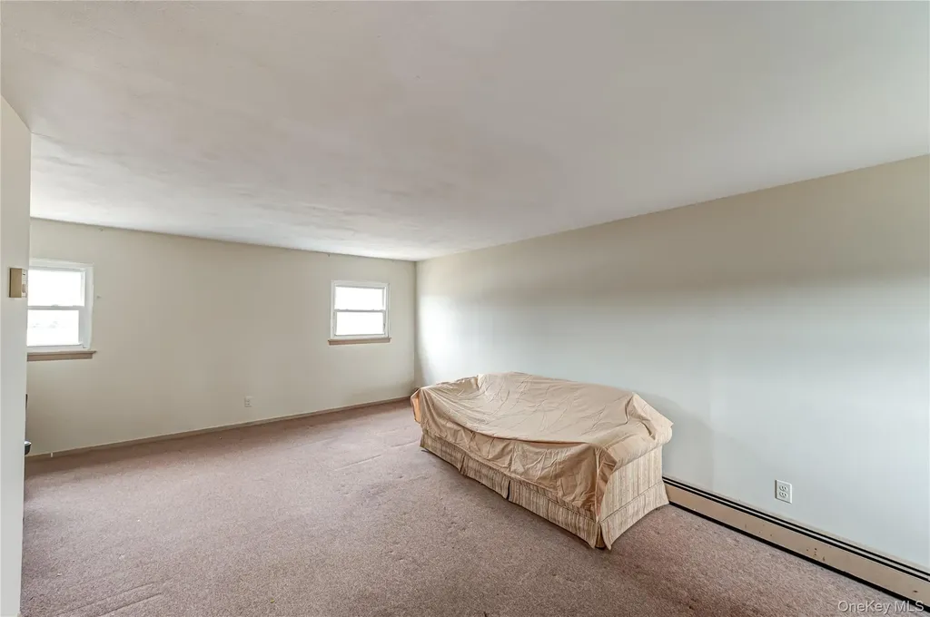 855 Pease Lane West Islip NY 11795