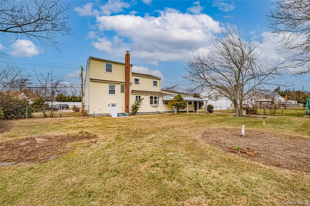 855 Pease Lane West Islip NY 11795