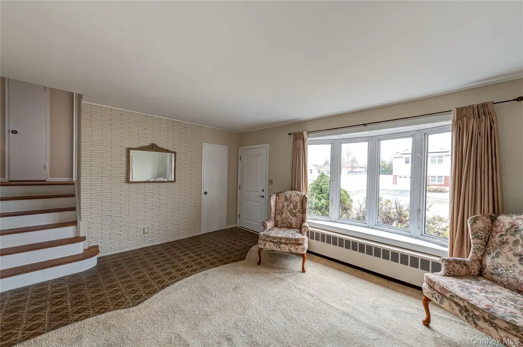855 Pease Lane West Islip NY 11795