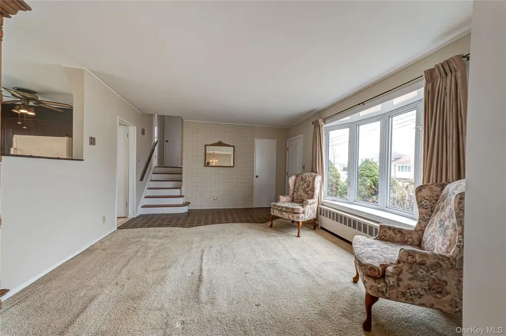 855 Pease Lane West Islip NY 11795