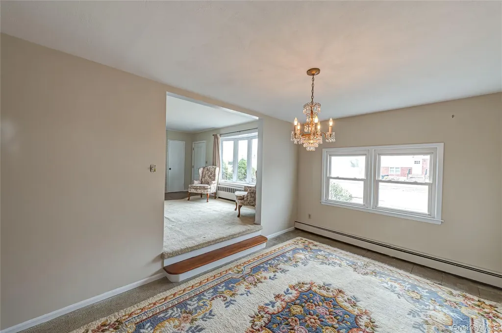 855 Pease Lane West Islip NY 11795