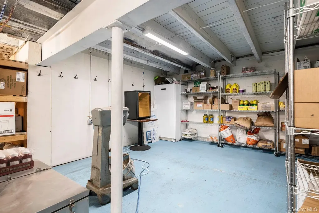 7588 N Broadway Red Hook NY 12571