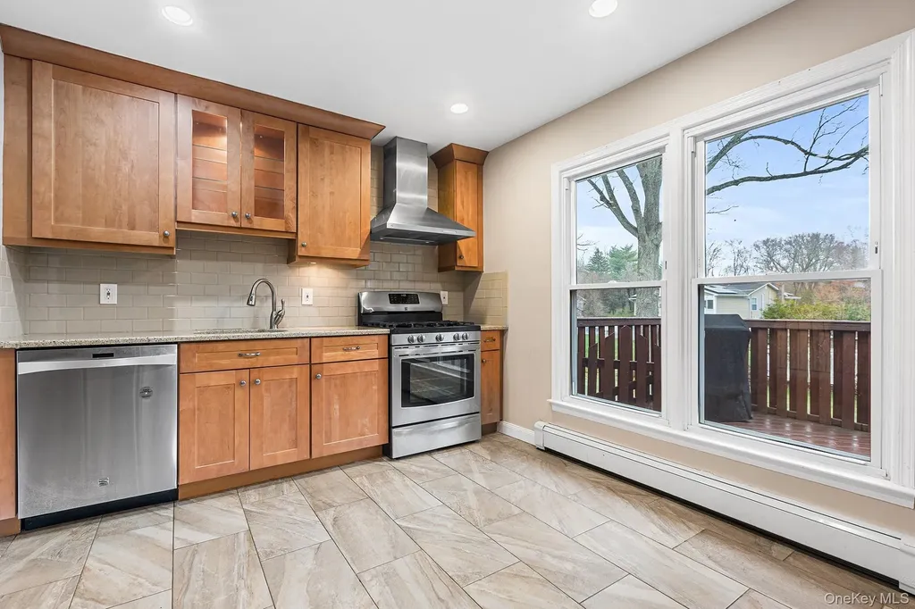 31 Bluebird Drive Congers NY 10920