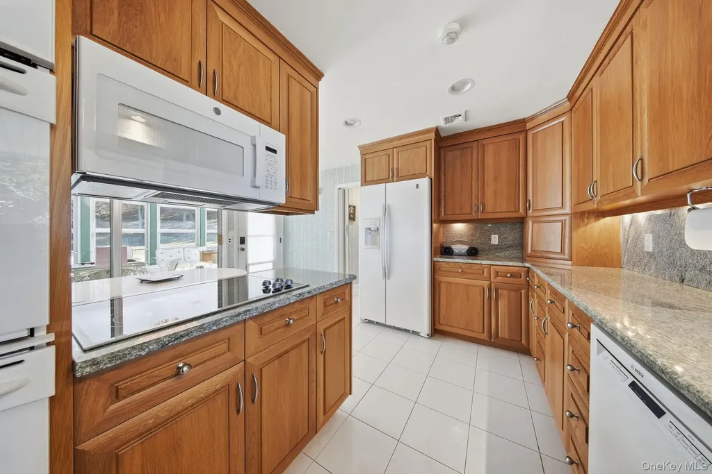 736 State Route 94 N Warwick NY 10990