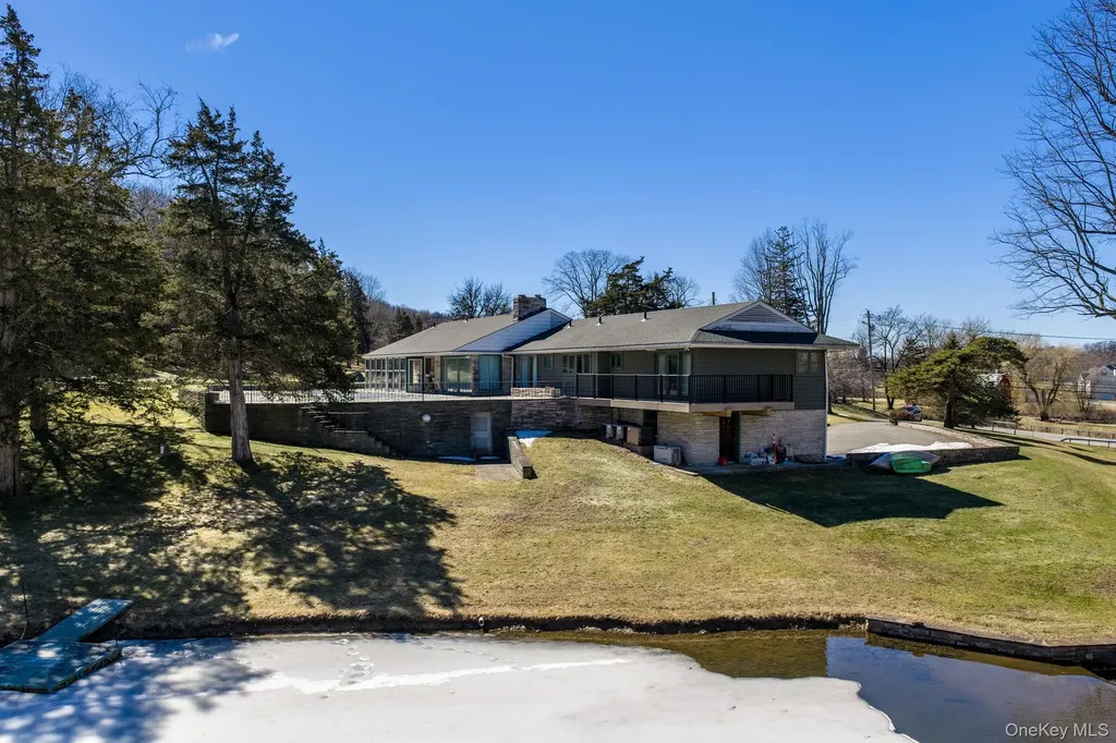 736 State Route 94 N Warwick NY 10990