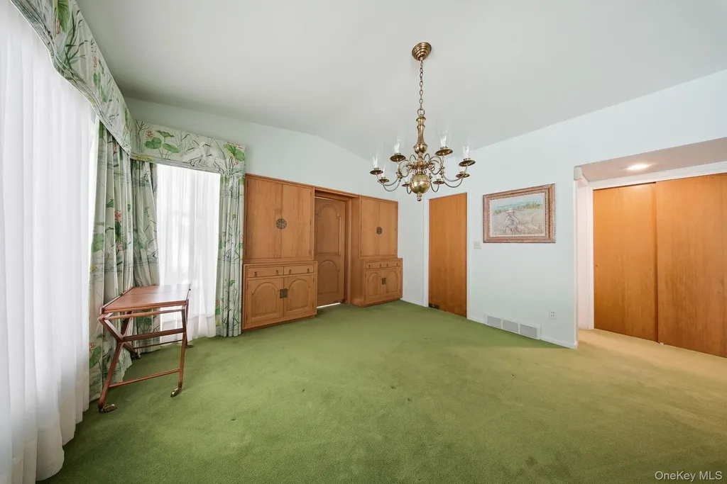 736 State Route 94 N Warwick NY 10990