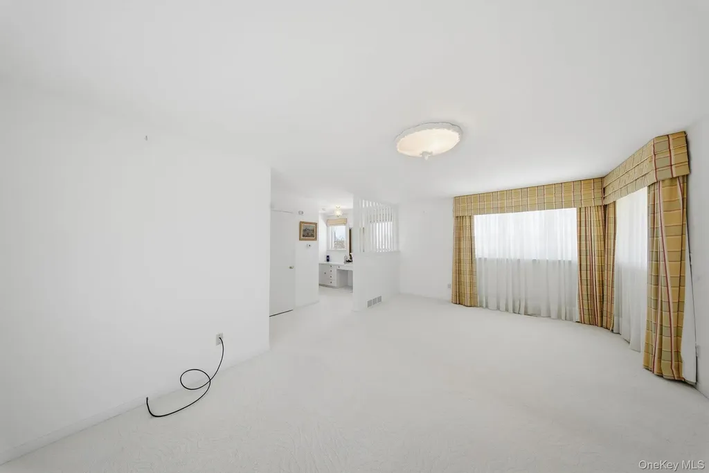 736 State Route 94 N Warwick NY 10990