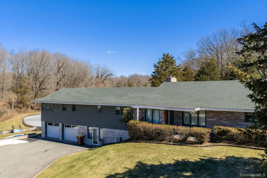 736 State Route 94 N Warwick NY 10990