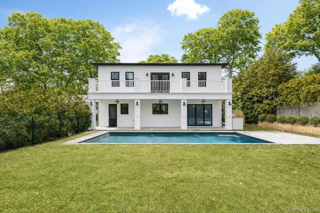 40 Waters Edge Road Southampton NY 11968