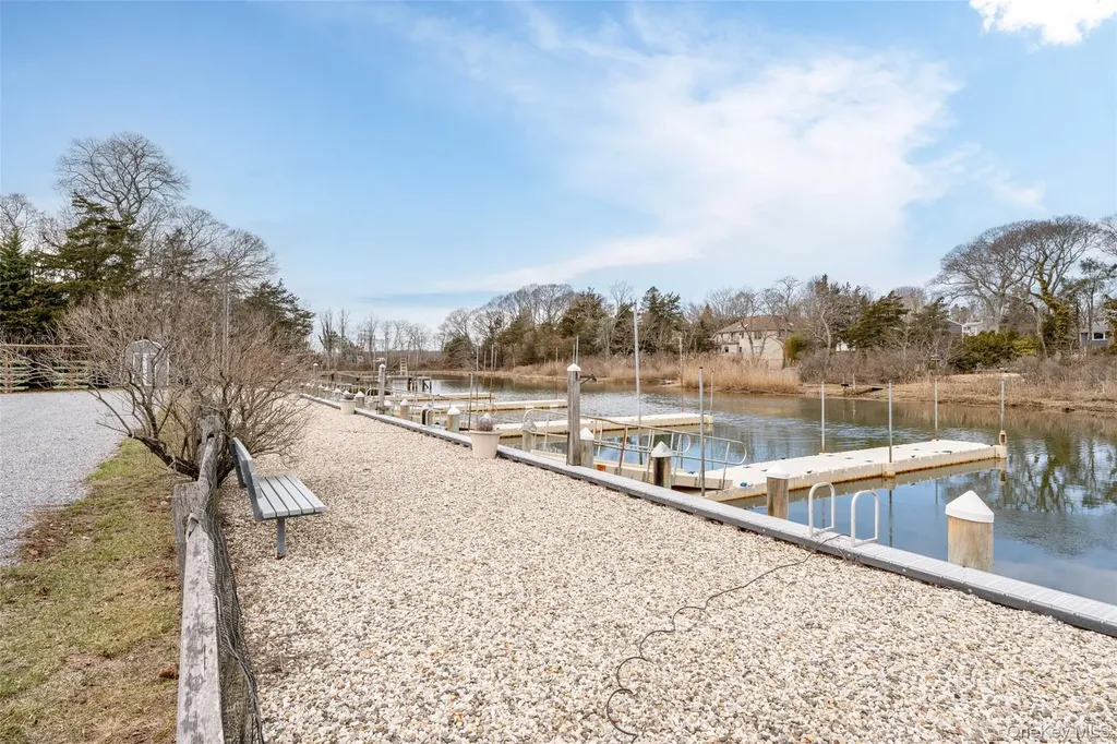 40 Waters Edge Road Southampton NY 11968