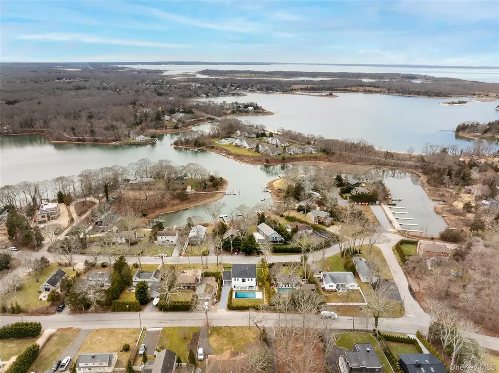 40 Waters Edge Road Southampton NY 11968
