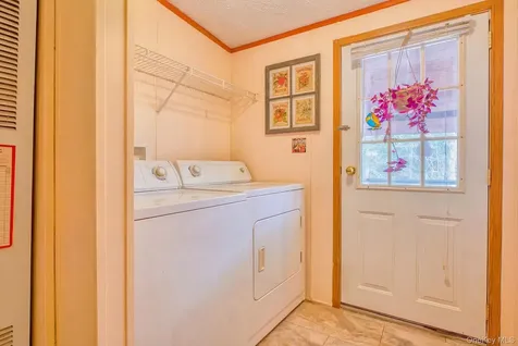 140 Gallis Hill Road Kingston NY 12401